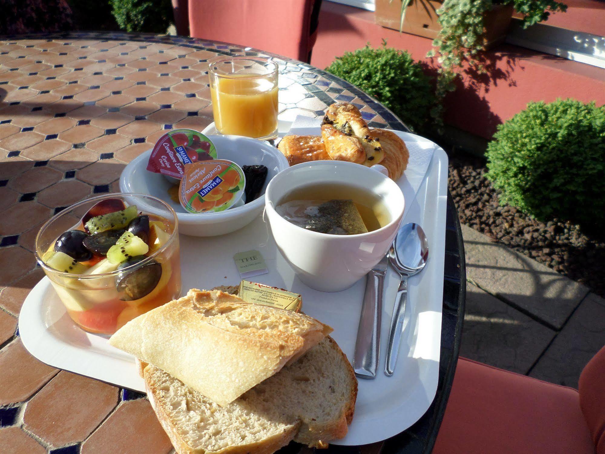 Logis Hotel Atrium Epinal Golbey Chavelot Exterior photo